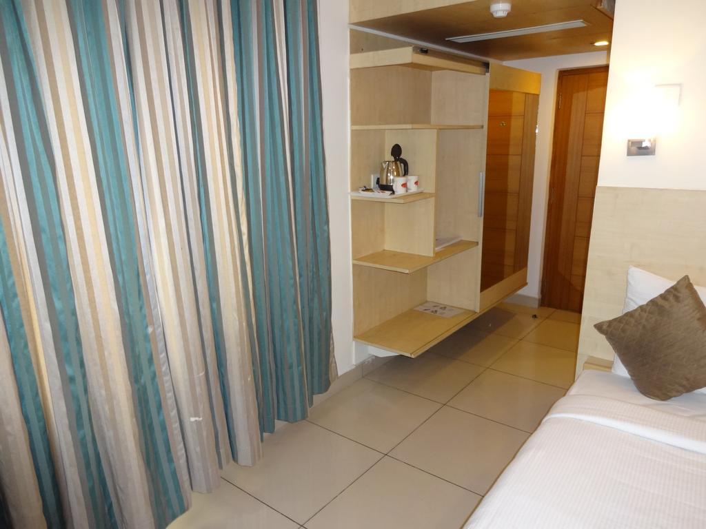 Hotel Southern Grand Vijayawada Bagian luar foto