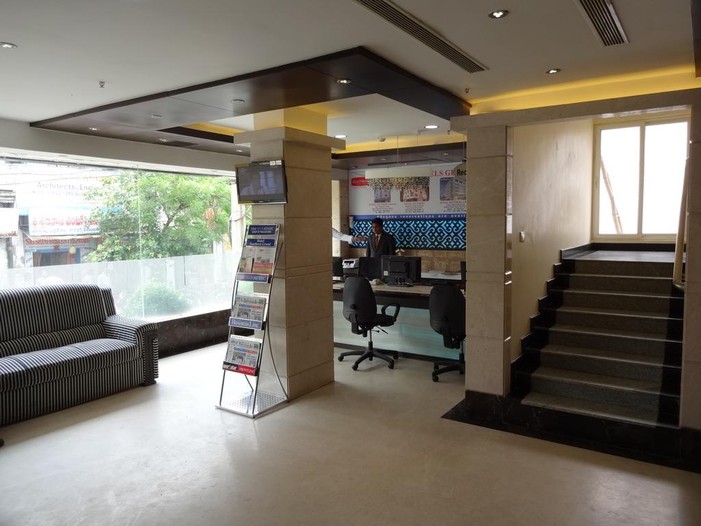 Hotel Southern Grand Vijayawada Bagian luar foto