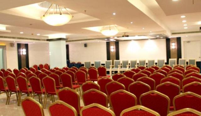 Hotel Southern Grand Vijayawada Bagian luar foto