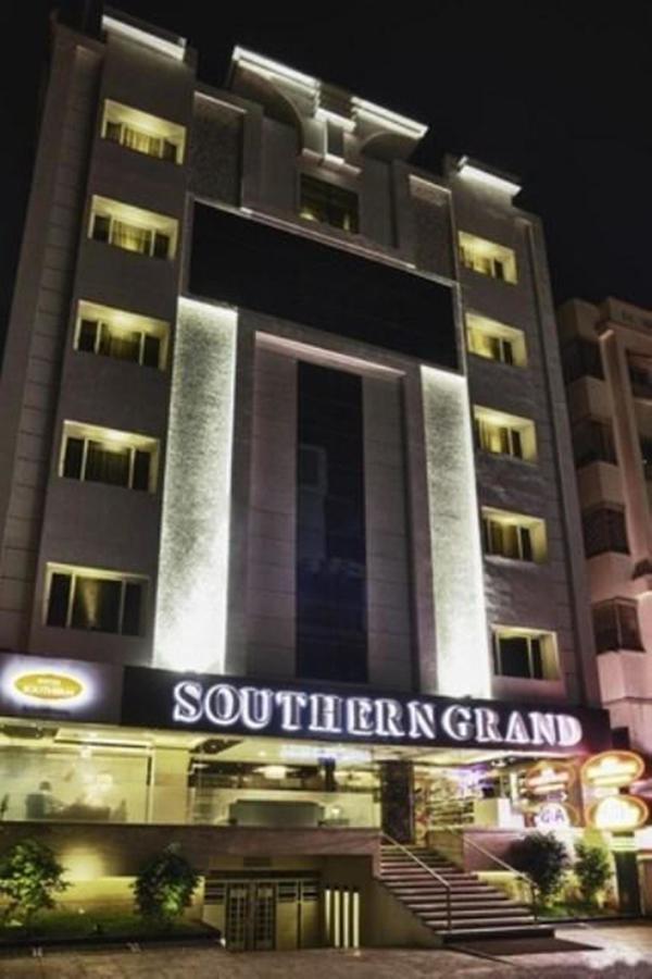 Hotel Southern Grand Vijayawada Bagian luar foto